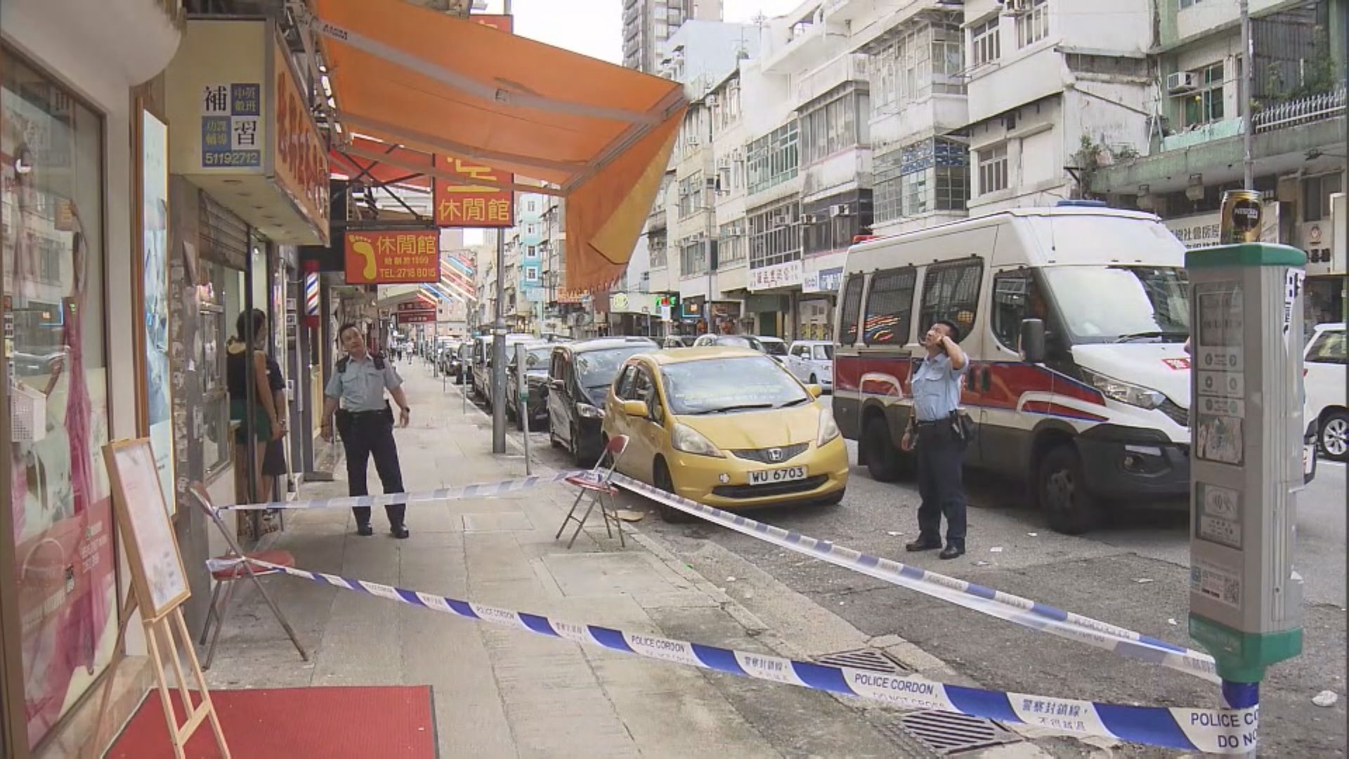 九龍城一幢樓宇外牆石屎剝落 無人受傷