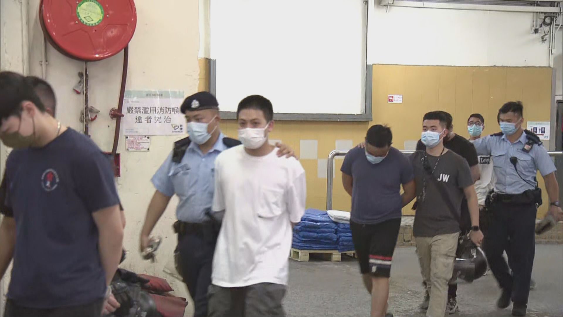 警方觀塘調查非法禁錮時揭發非法賭檔拘十人