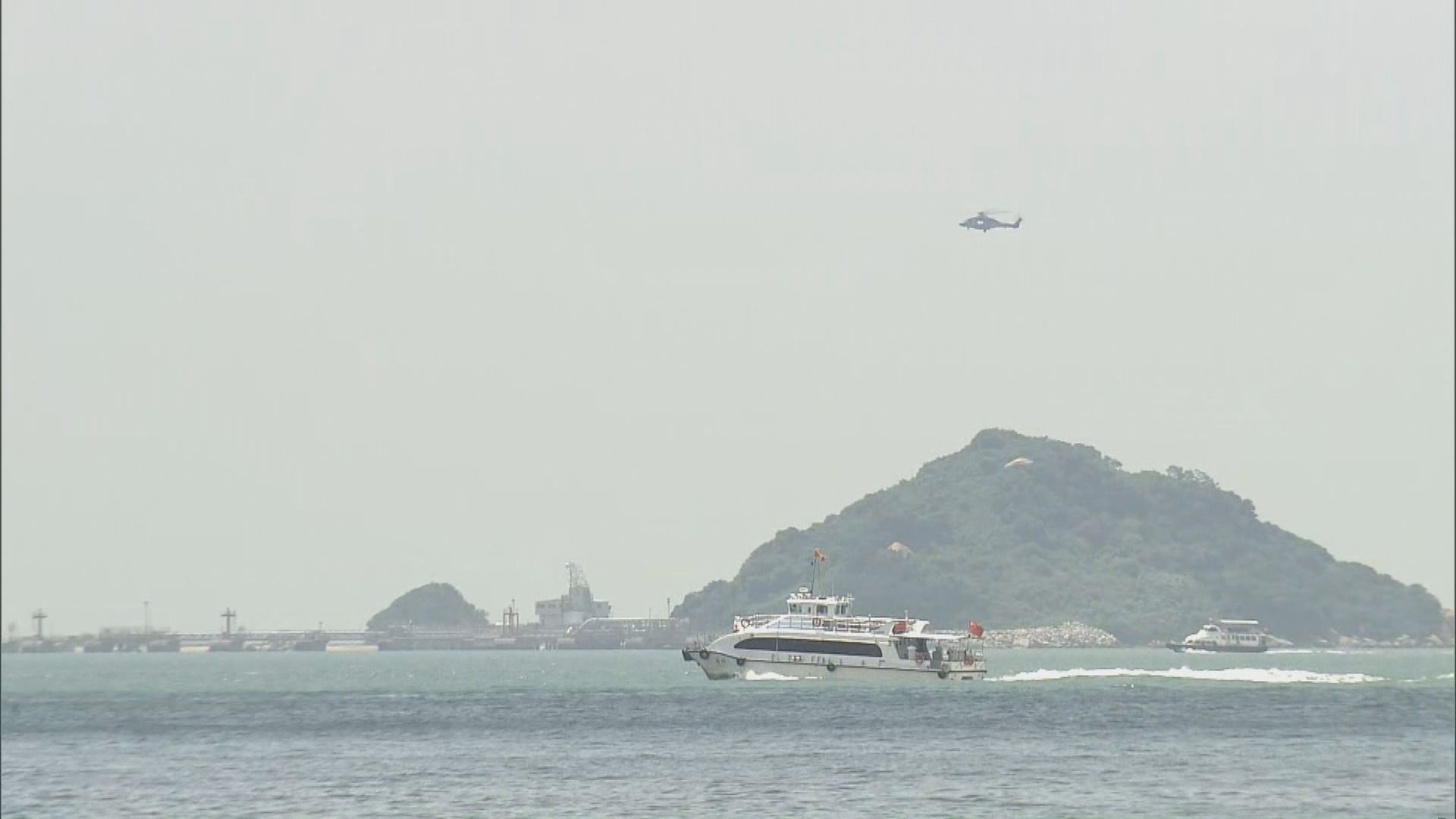 水警快艇沙洲對開追截走私意外翻船　一名女警失蹤