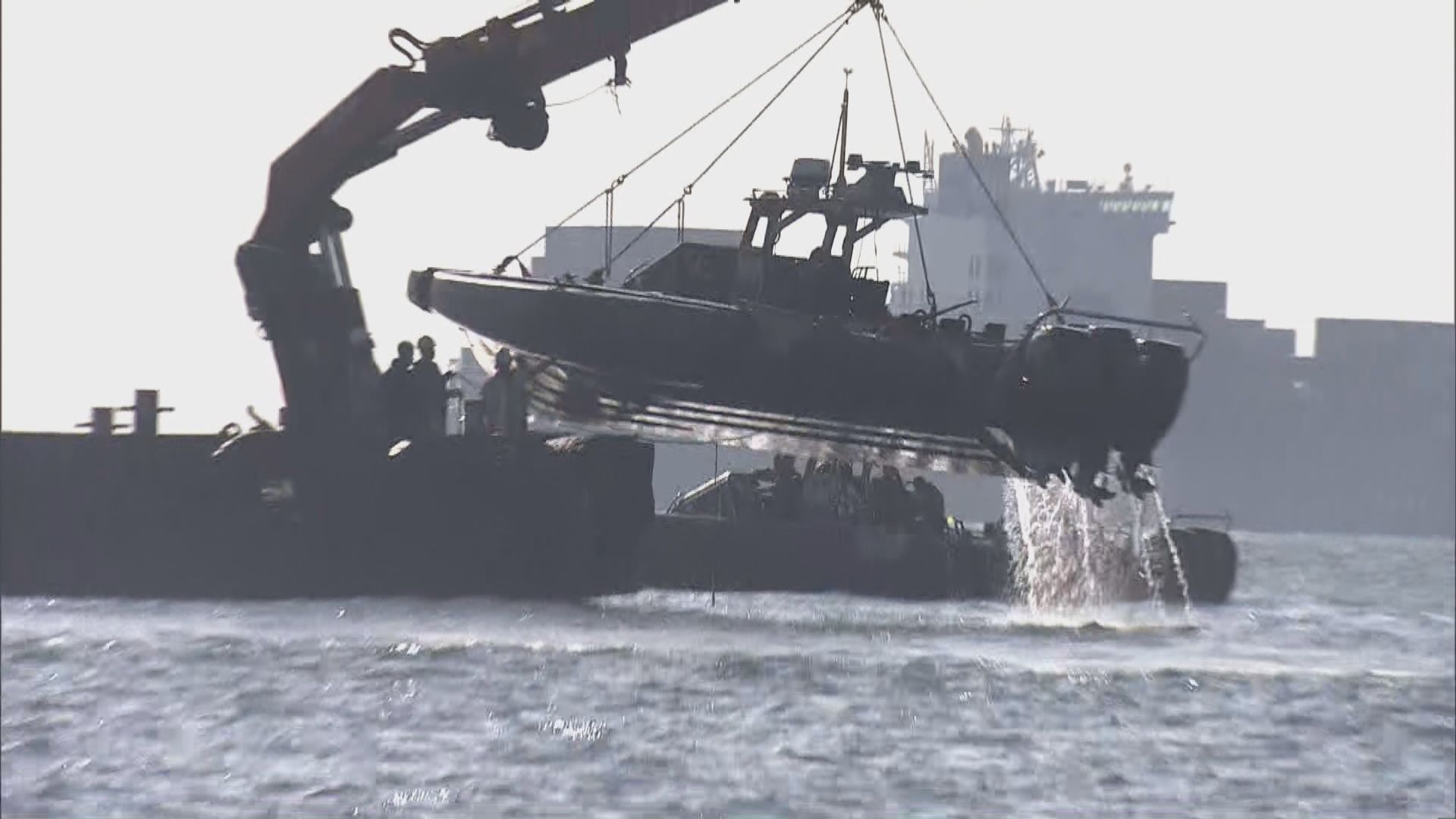 搜救人員繼續搜尋翻船墮海失蹤女警