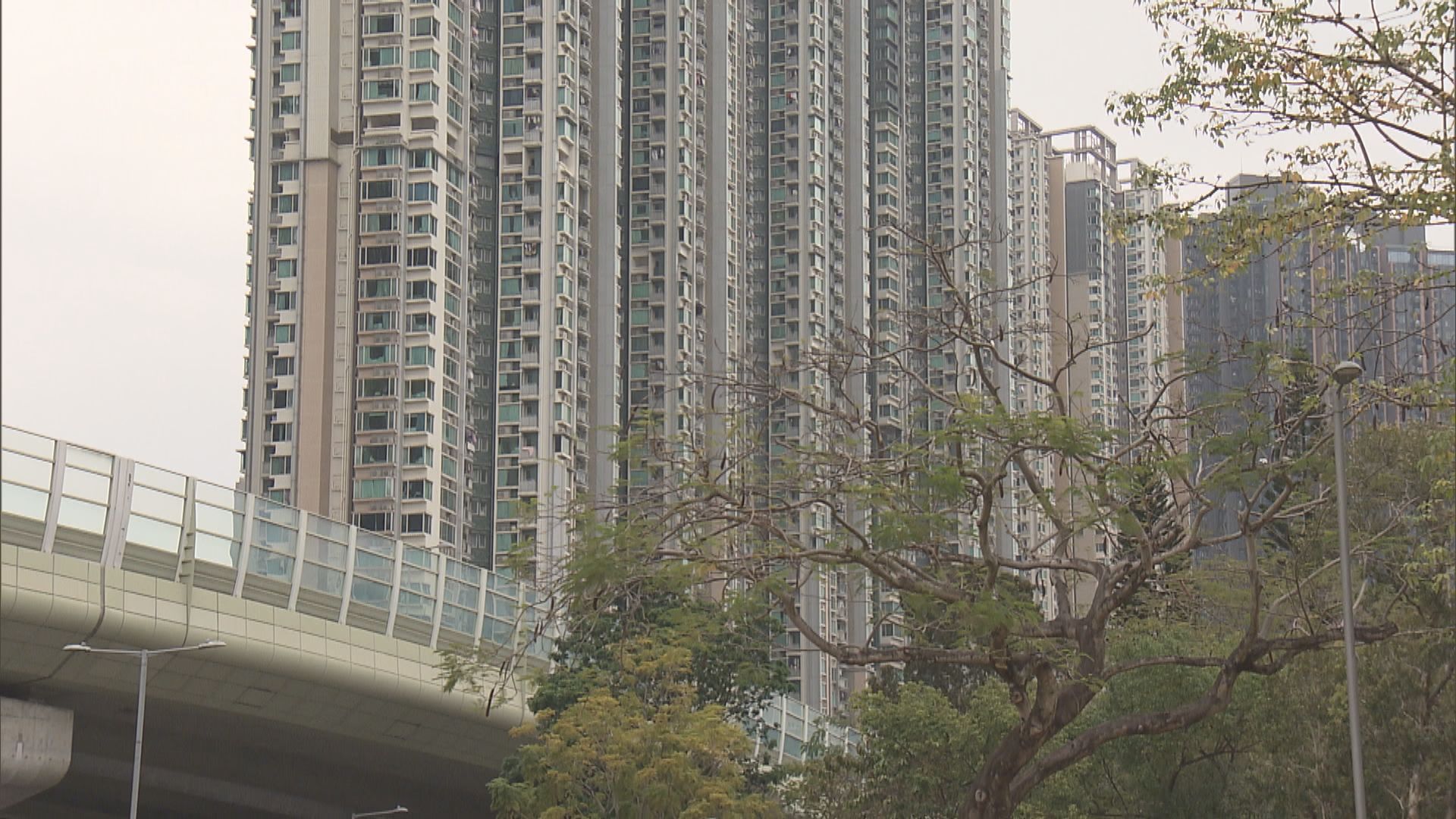 大圍名城女子收衫疑失足高處墮下　昏迷送院