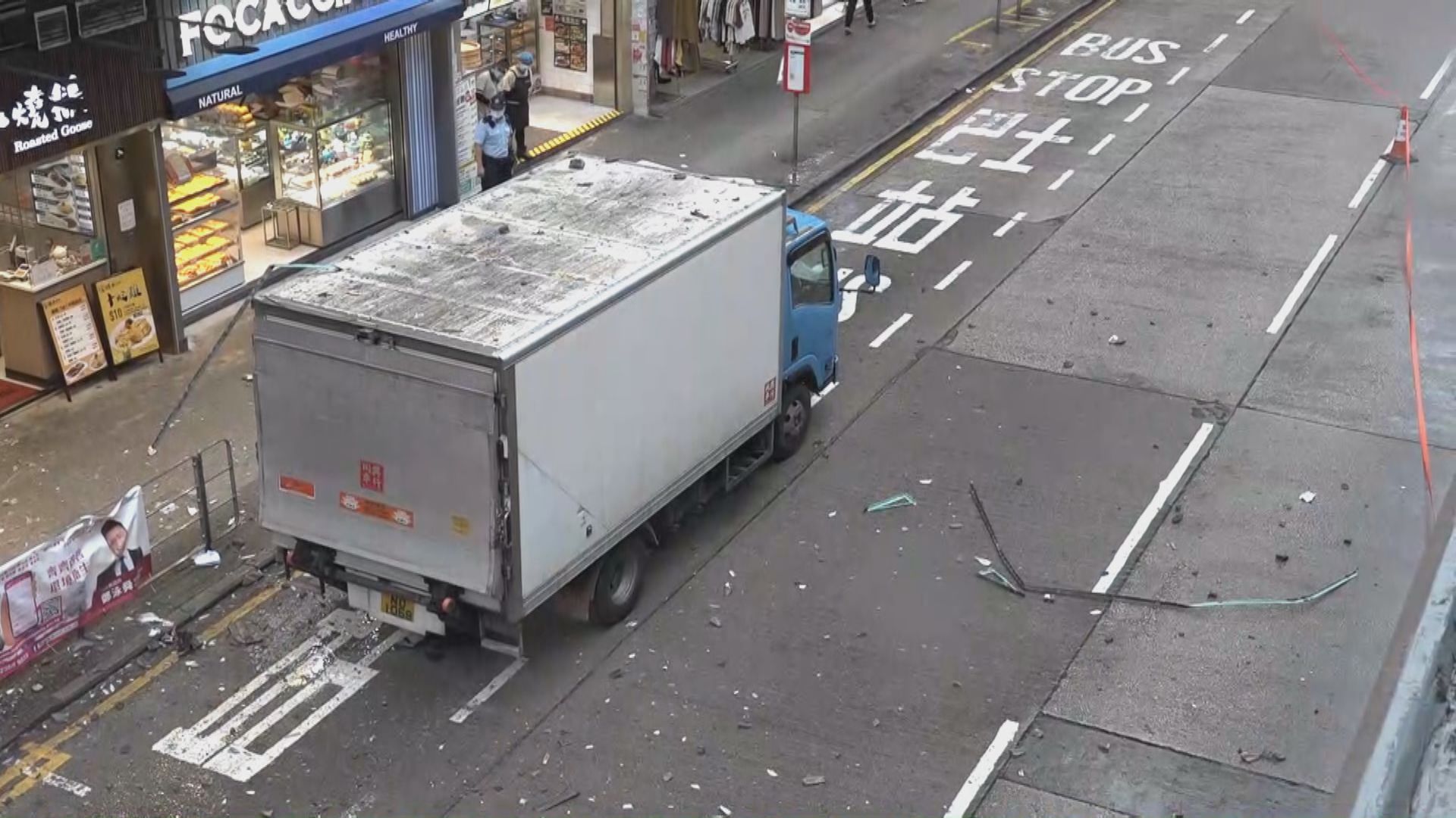 屋宇署確認周日旺角道大廈墜下簷篷屬僭建物