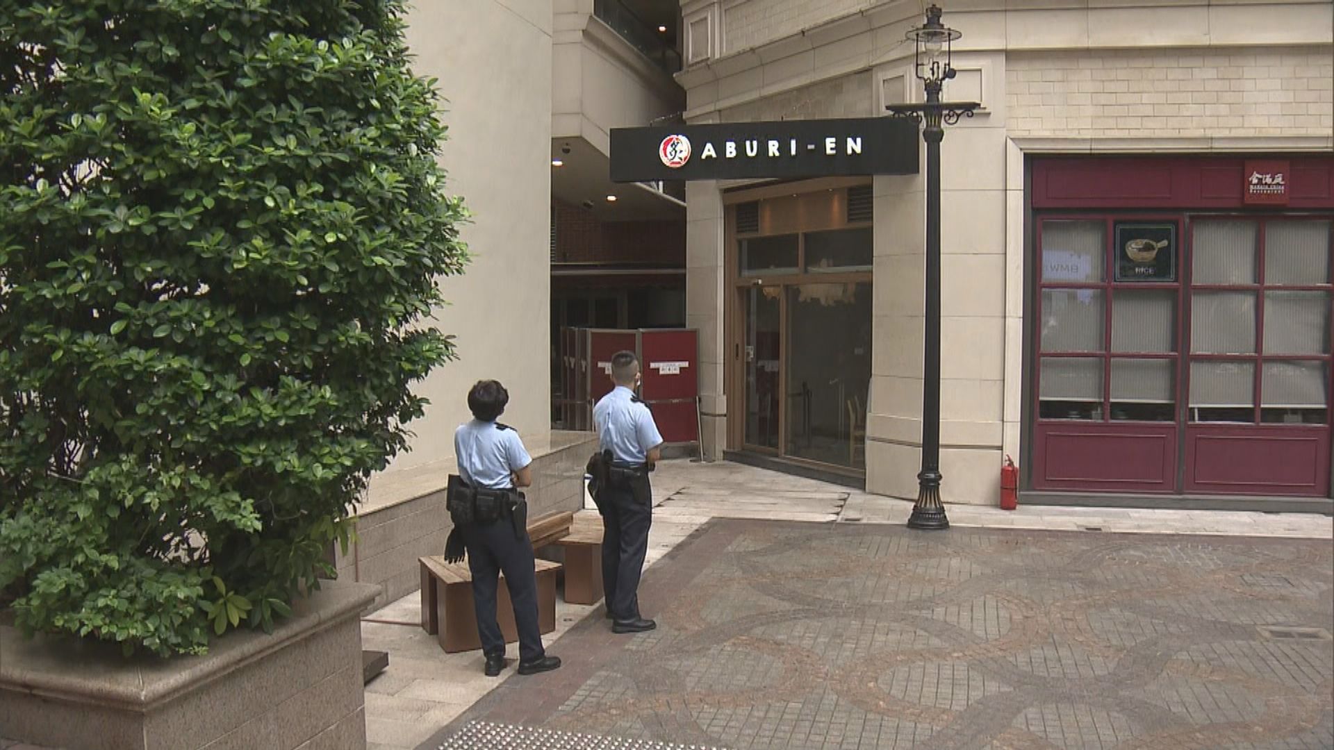 灣仔利東街保安員巡樓疑失足高處墮下送院亡