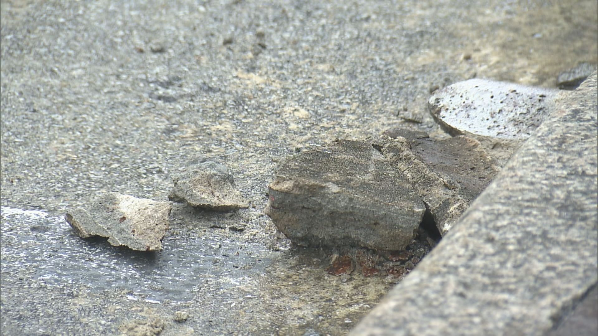 灣仔有石屎簷篷墮下無人傷