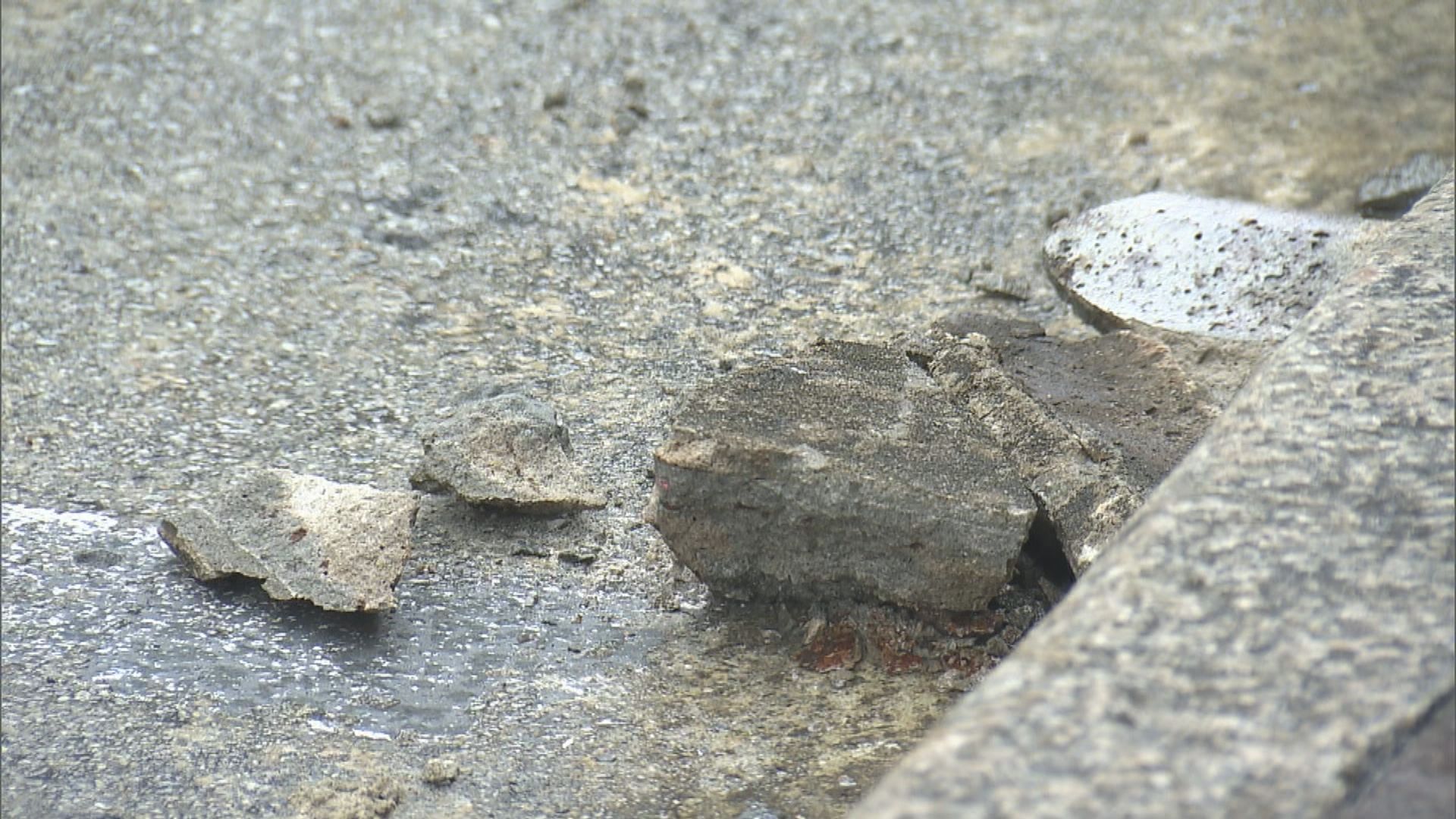 灣仔有石屎簷篷墮下無人傷