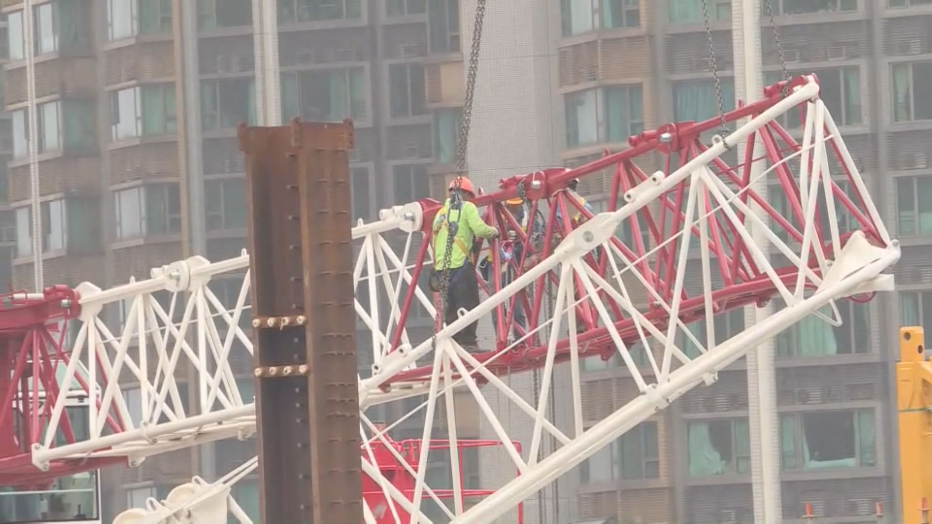 西九高鐵站地盤天秤倒塌　無人受傷