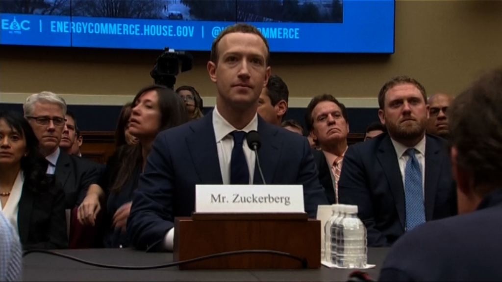 朱克伯格認同社交網絡需受監管