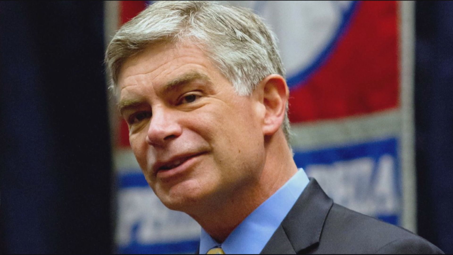 哈克支持加息至5厘以上　料美國不會出現經濟衰退