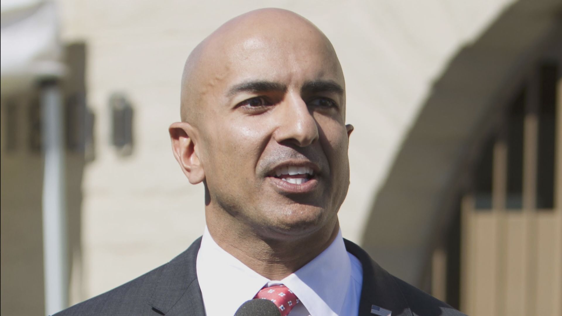 卡什卡利：高興見到鮑威爾言論後美股下挫