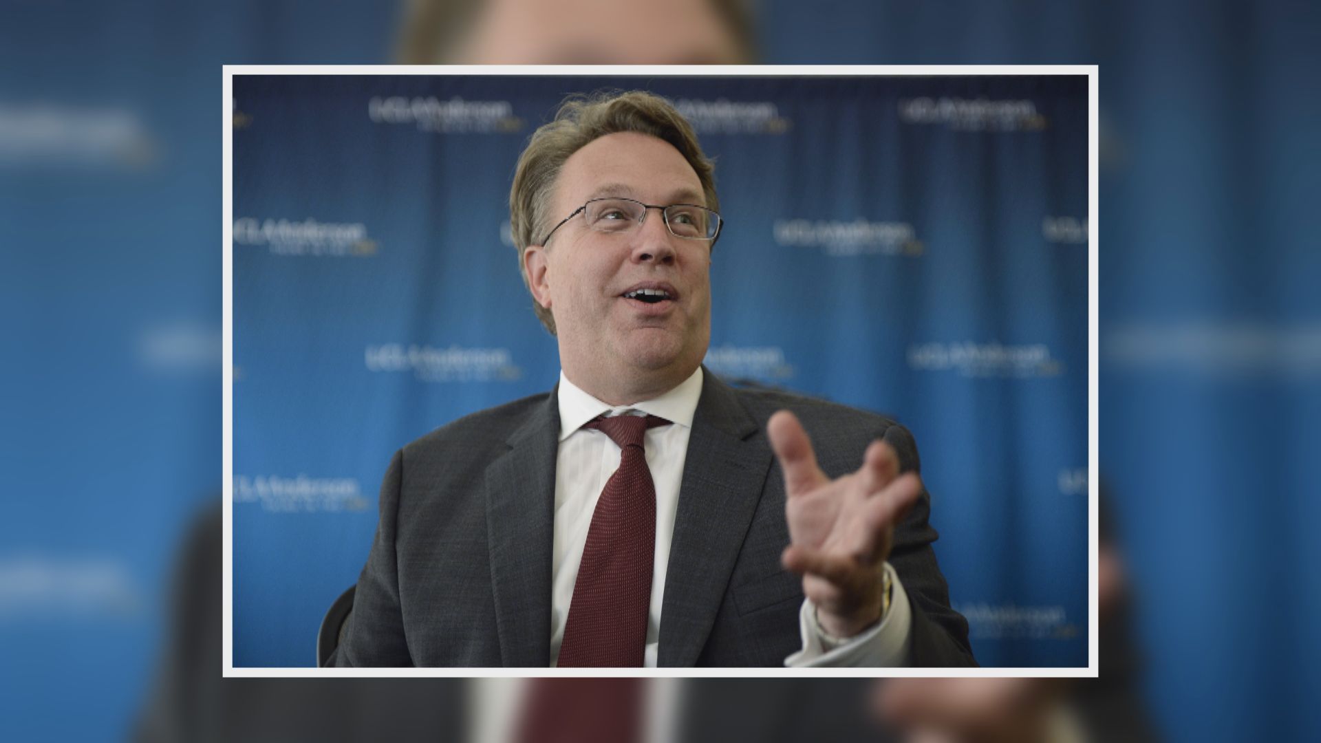 威廉斯：現時判斷下月利率決定是為時尚早