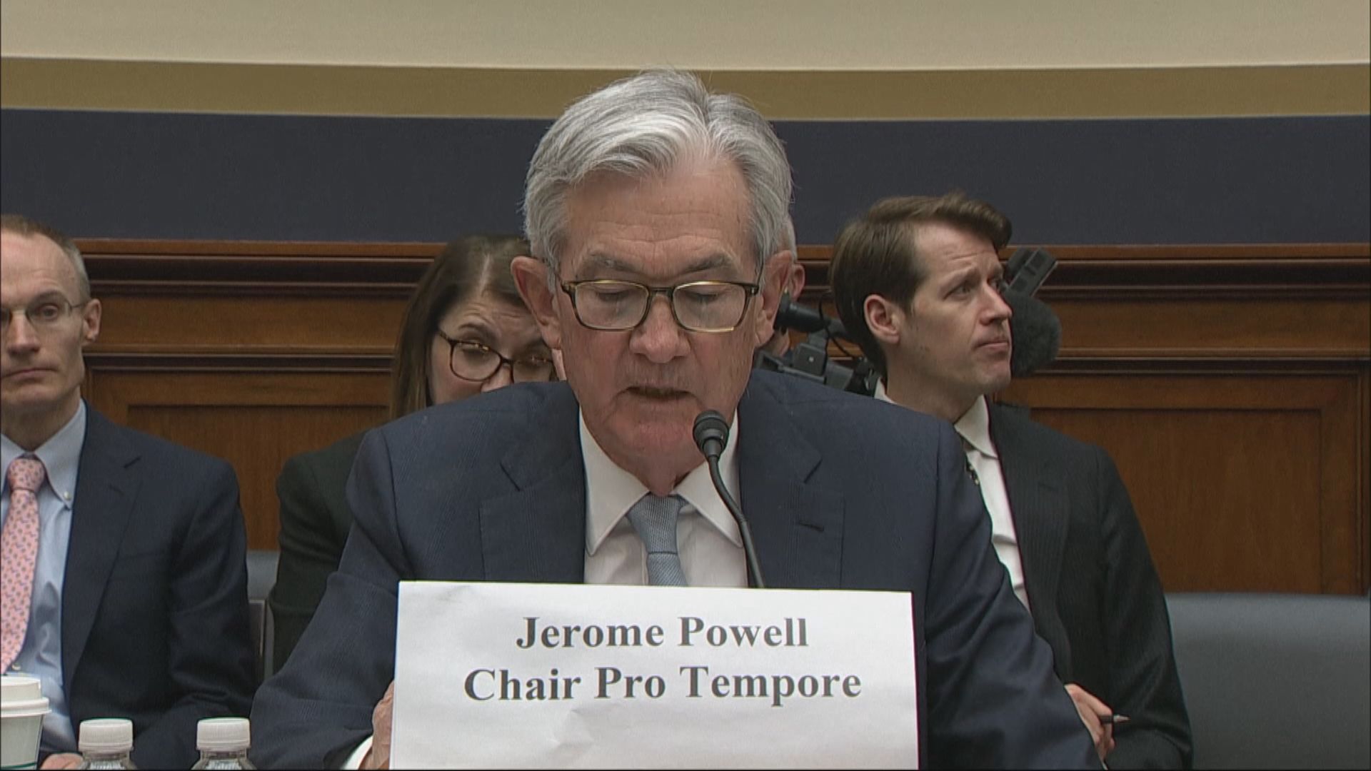 鮑威爾：支持3月加息四分一厘