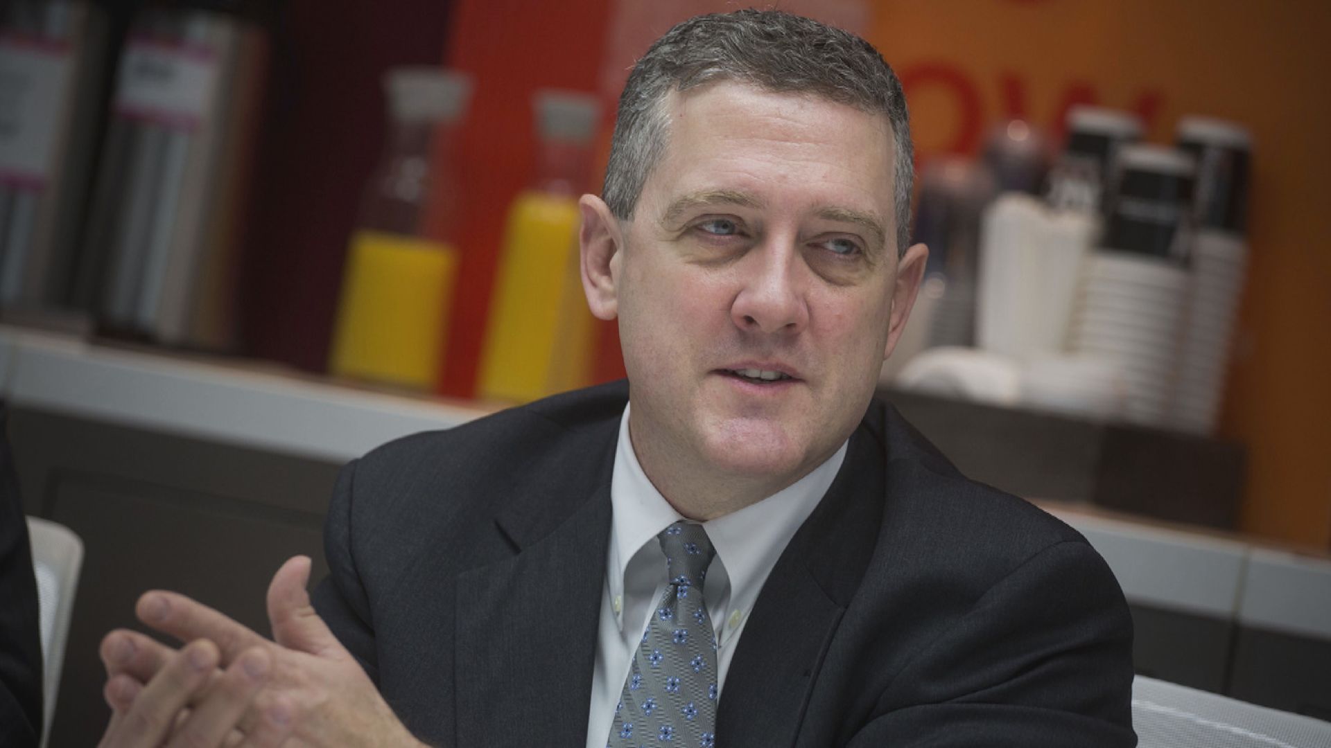 聯儲局官員布拉德稱可能最早於3月首次加息 