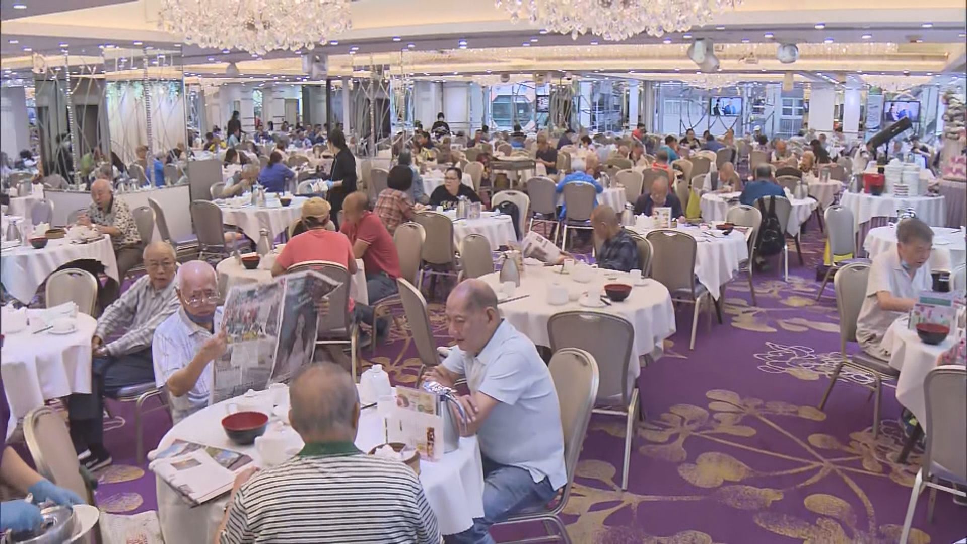 食環署警方加強巡查　過去一日檢控8間餐飲處所及酒吧負責人