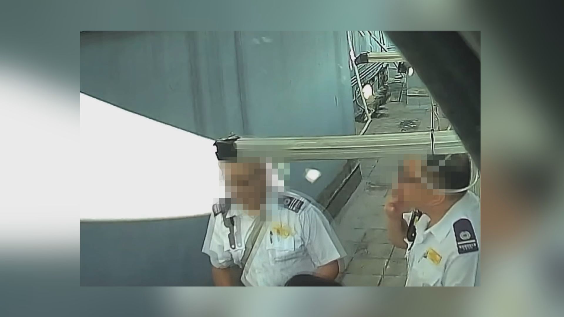 小販管理隊人員後巷吸煙爆粗　食環署展開紀律調查