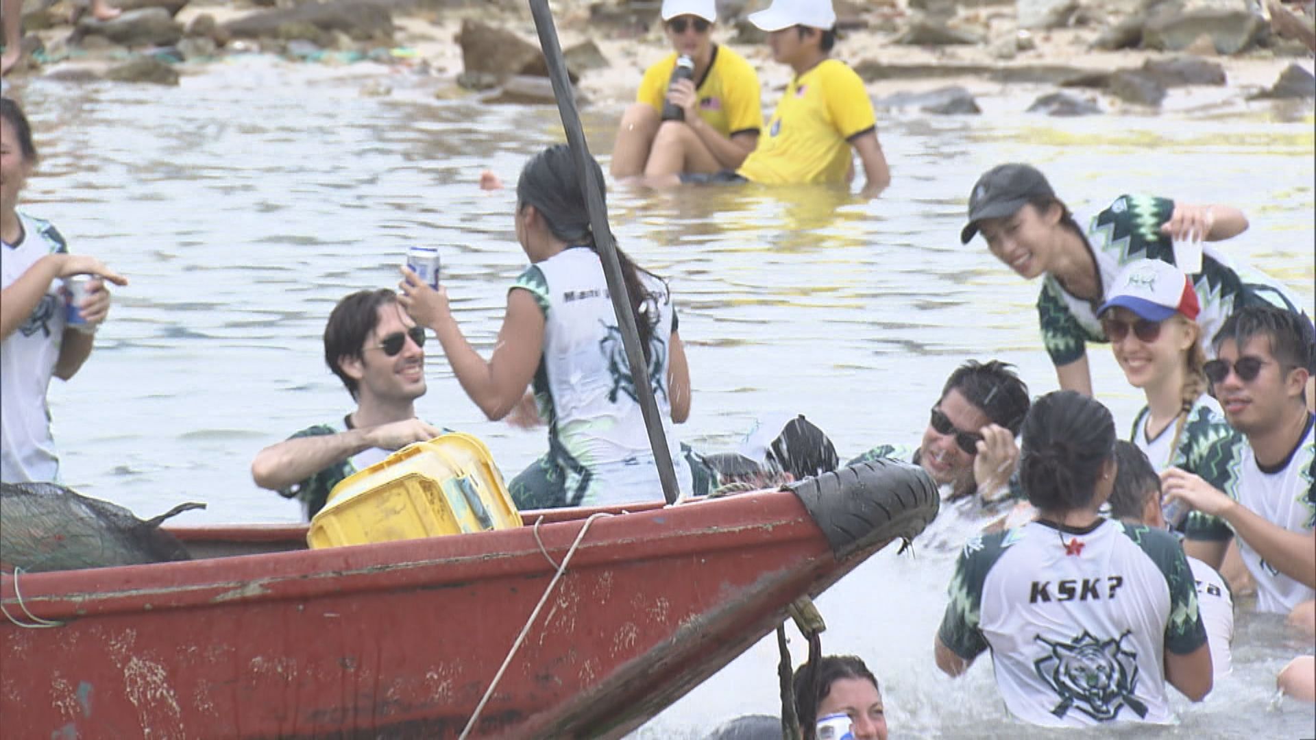 大澳舉行傳統龍舟遊涌　疫情令遊客大減