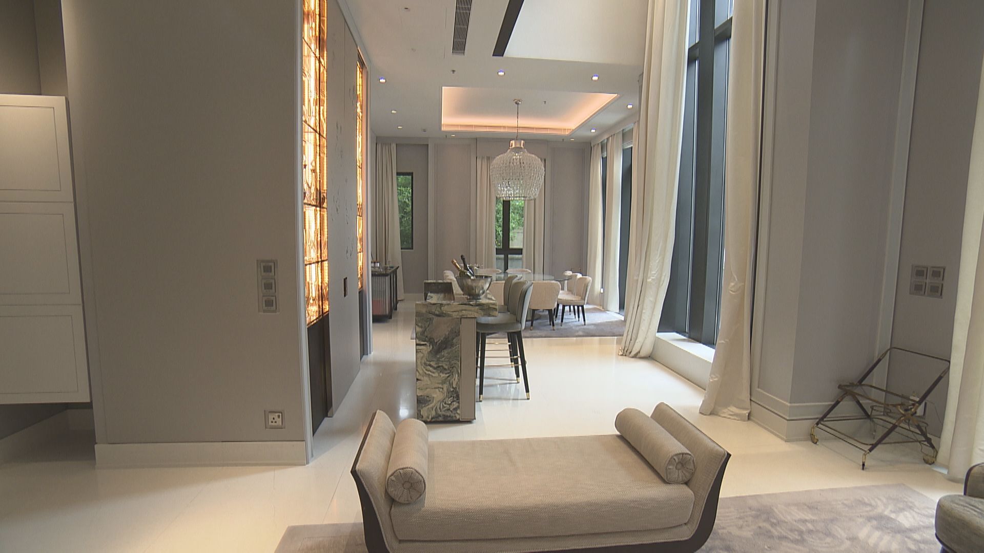 【財政預算案2026】超級豪宅印花稅「加辣」！施永青:提示「唔好炒得過分」