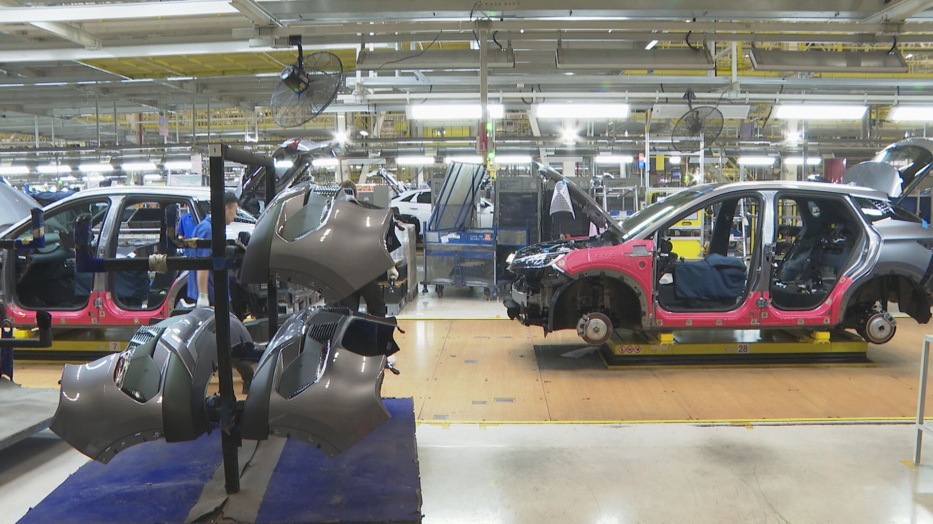 【上汽等出席】中汽協開座談會傾反內捲、晶片短缺