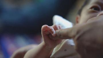 【每年3600人仔】彭博:內地擬全國提供育兒補貼谷出生率