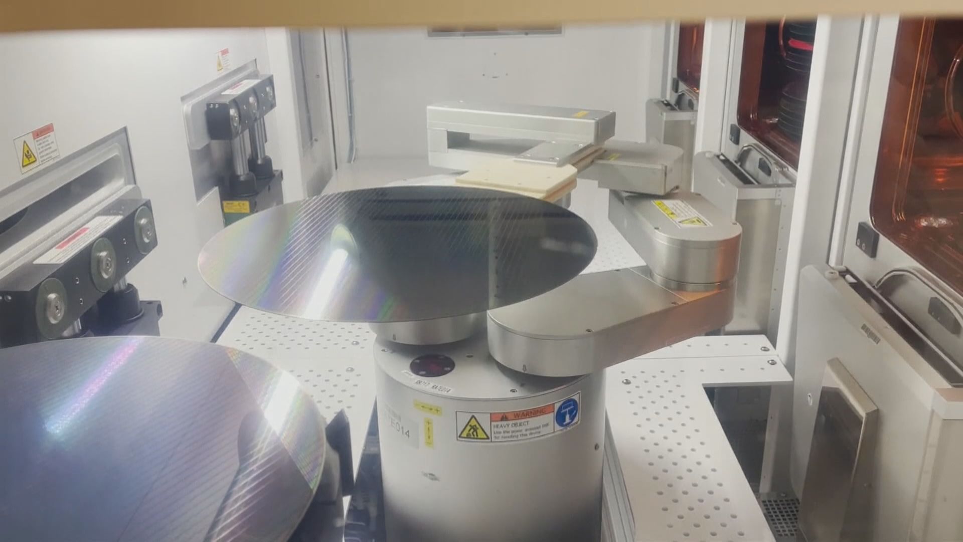 【芯戰】路透:內地要求晶片製造商最少用50%國產設備