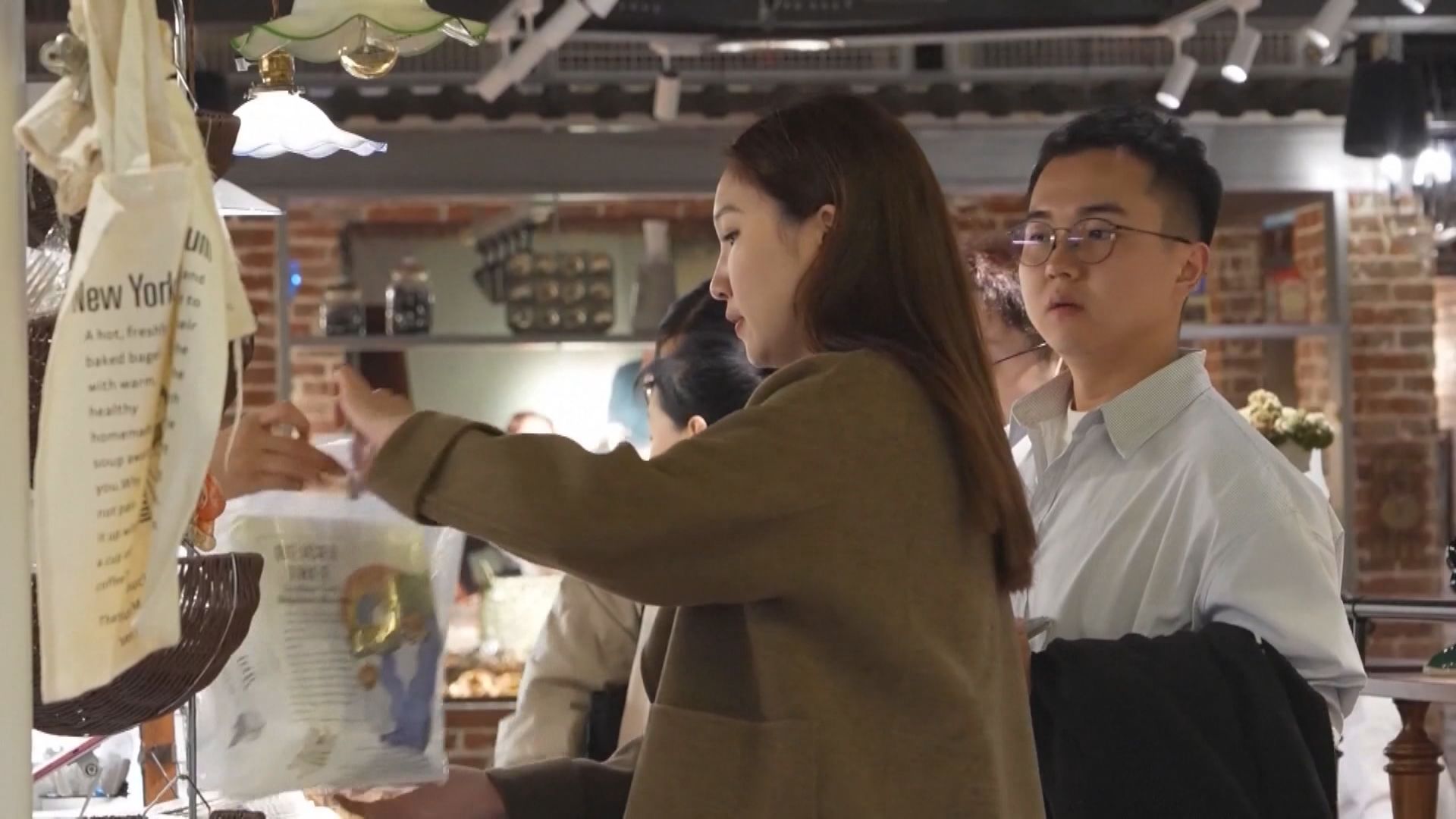 【力谷消費】發改委鄭柵潔:須堅持擴大內需