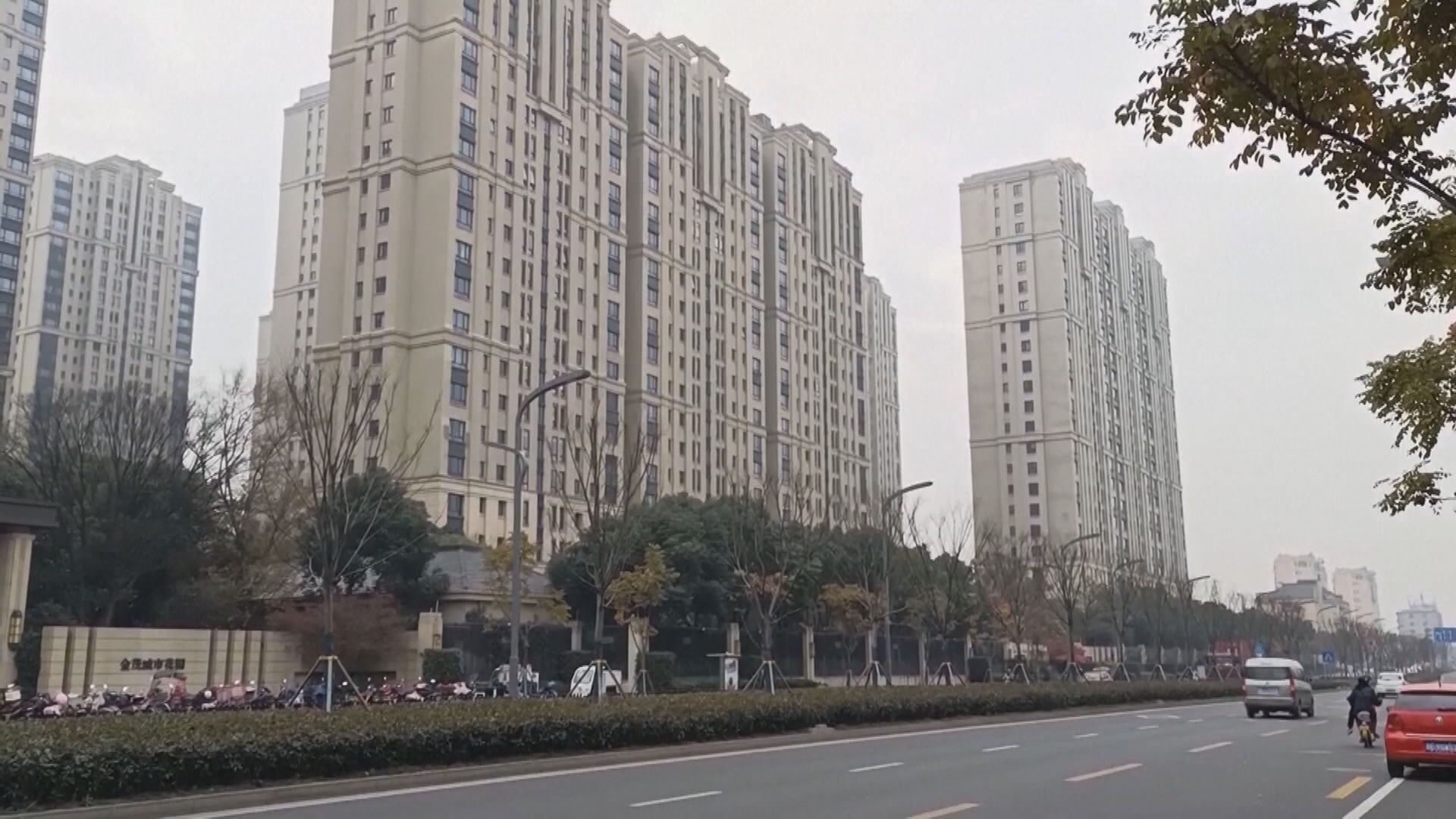 【內房危機】傳京滬廣深月內開會傾調控優化房策