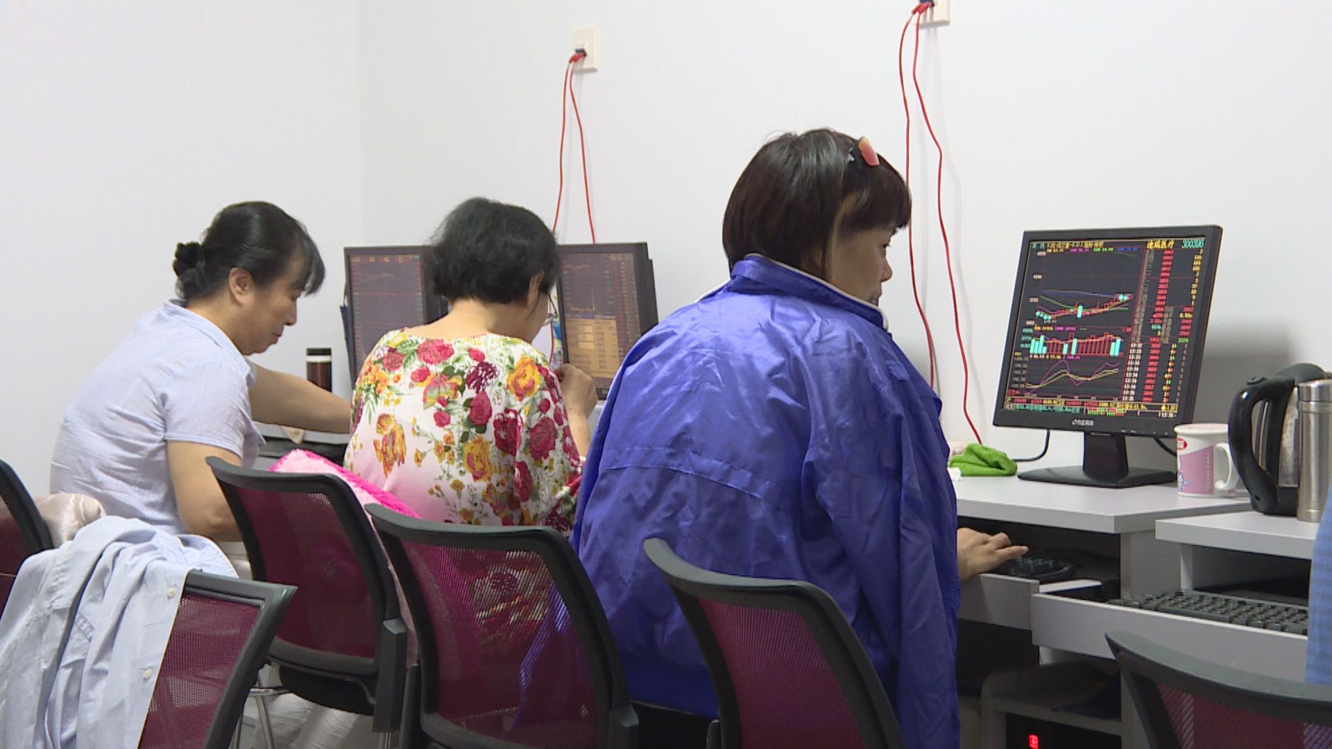 【中字頭股領漲】上證曾衝破3400 十個月高