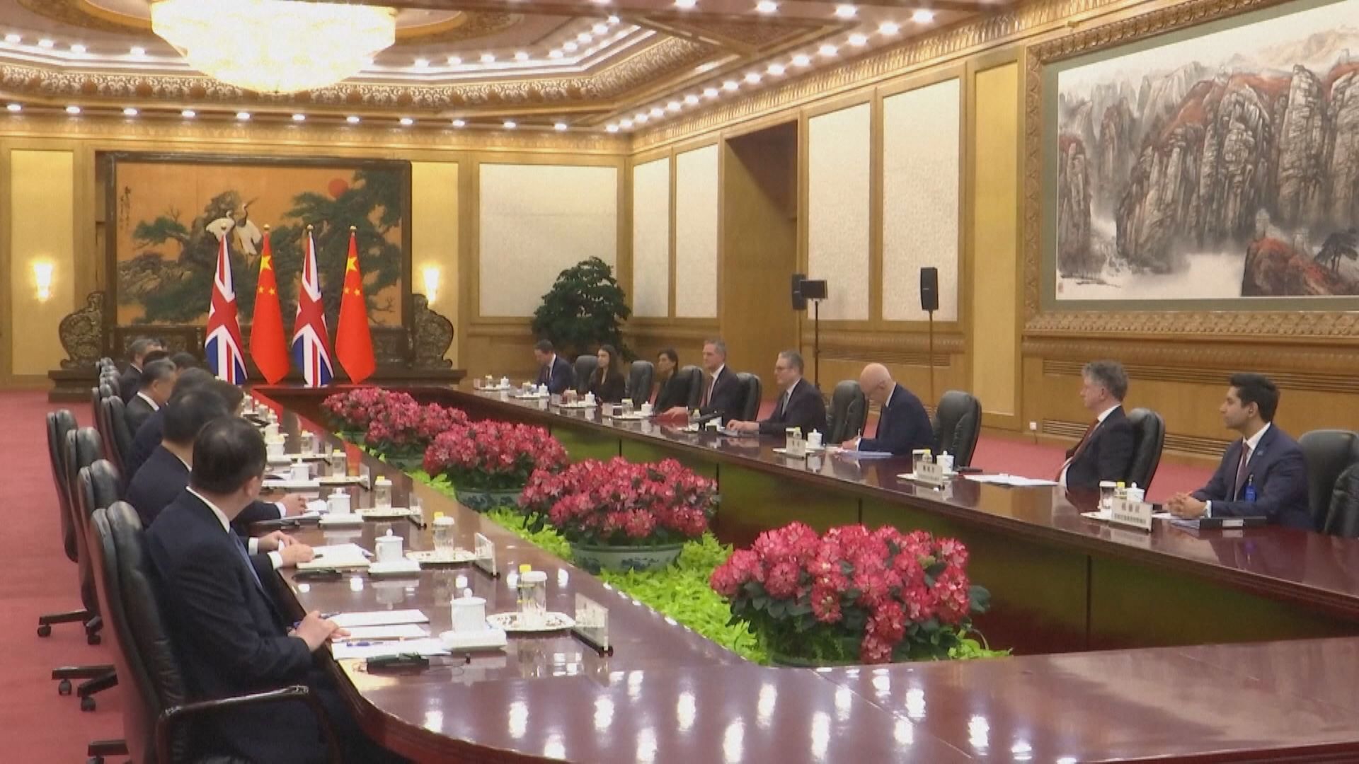 【京會見施紀賢】習近平:中英需加強對話及合作