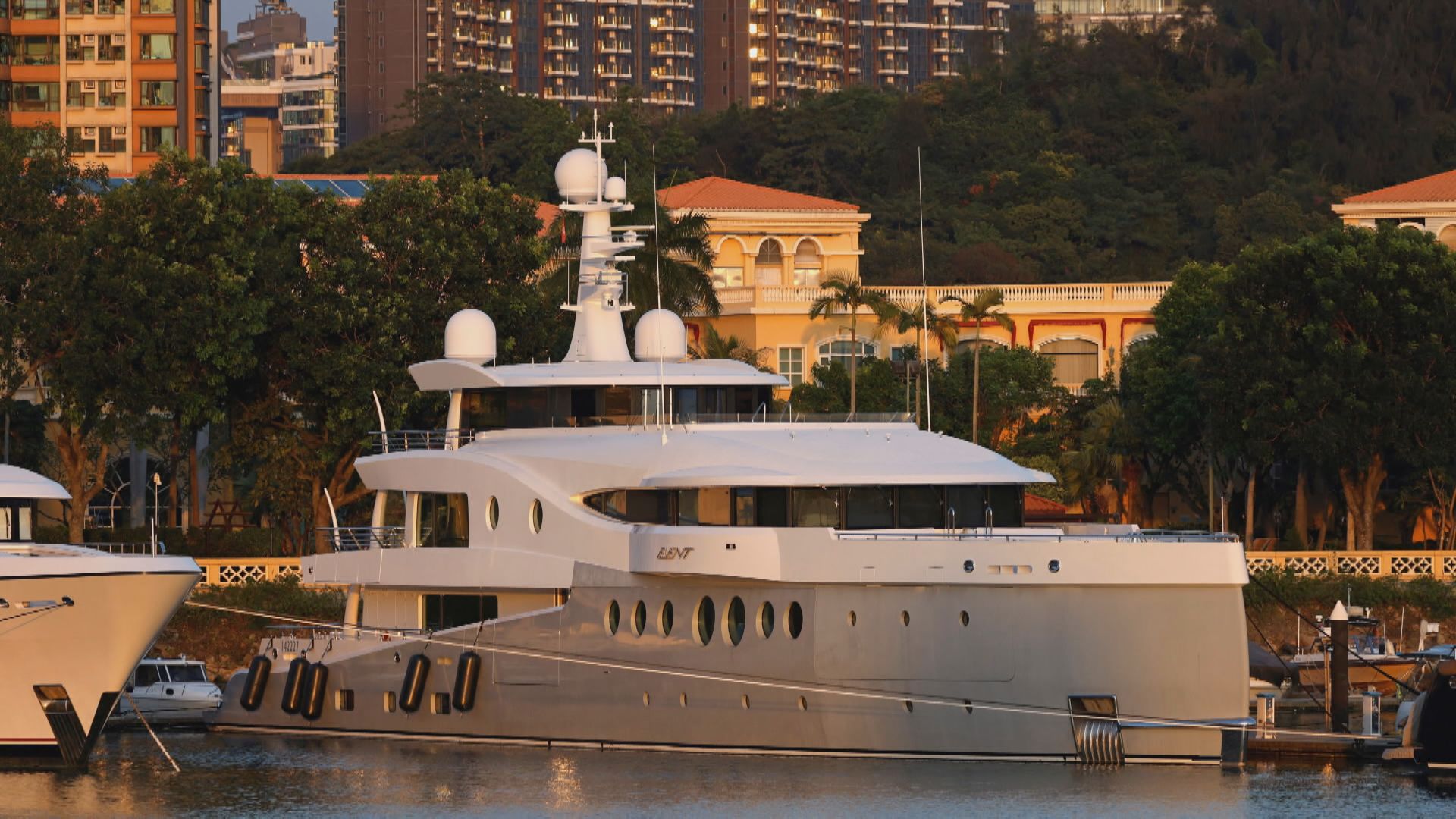 【內房危機】路透:恒大以2.5億售超豪遊艇