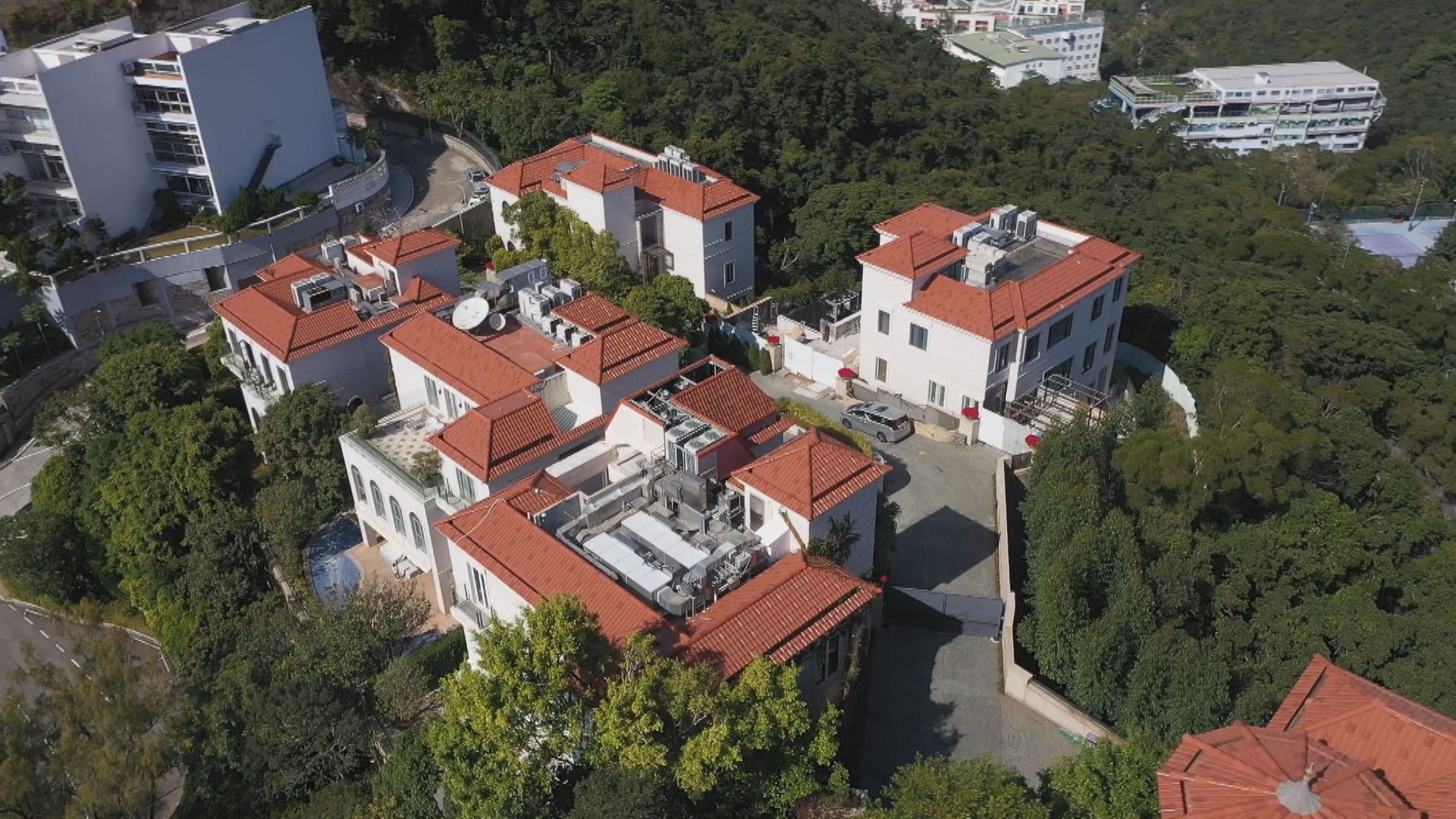 【市值逾15億】傳恒大許家印兩山頂豪宅遭接管