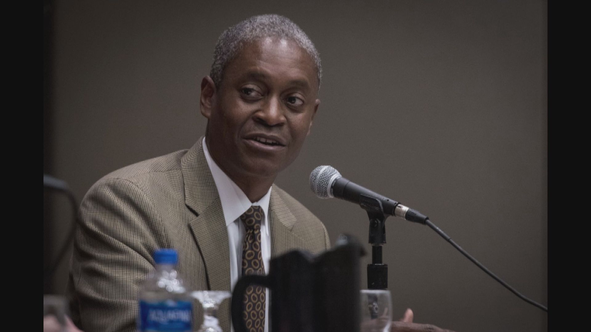 【鴿派官員】博斯蒂克:聯儲局毋須再加息 經濟不會陷衰退