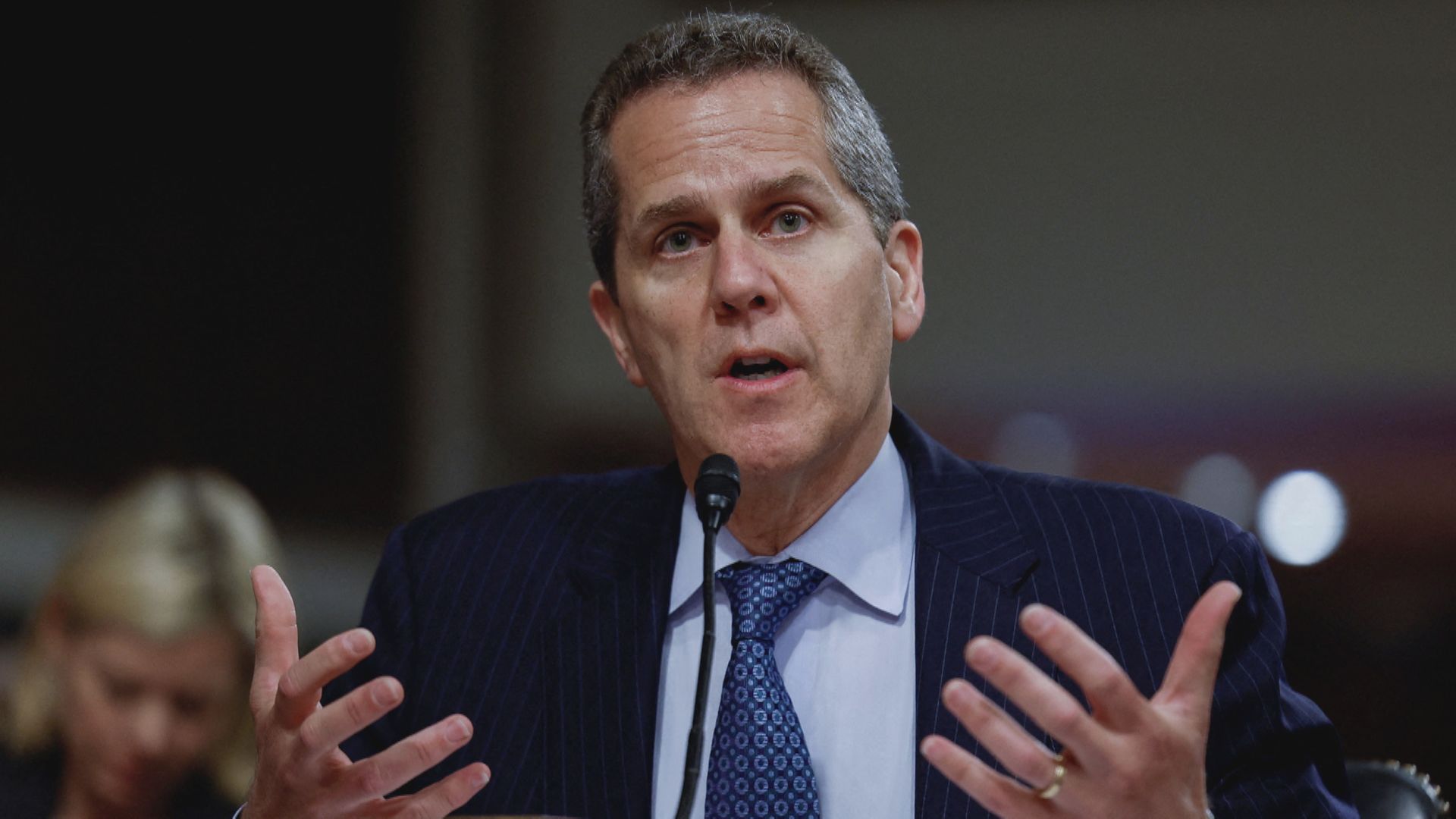 【兩大風險】Fed巴爾:通脹或持續 再減息須審慎