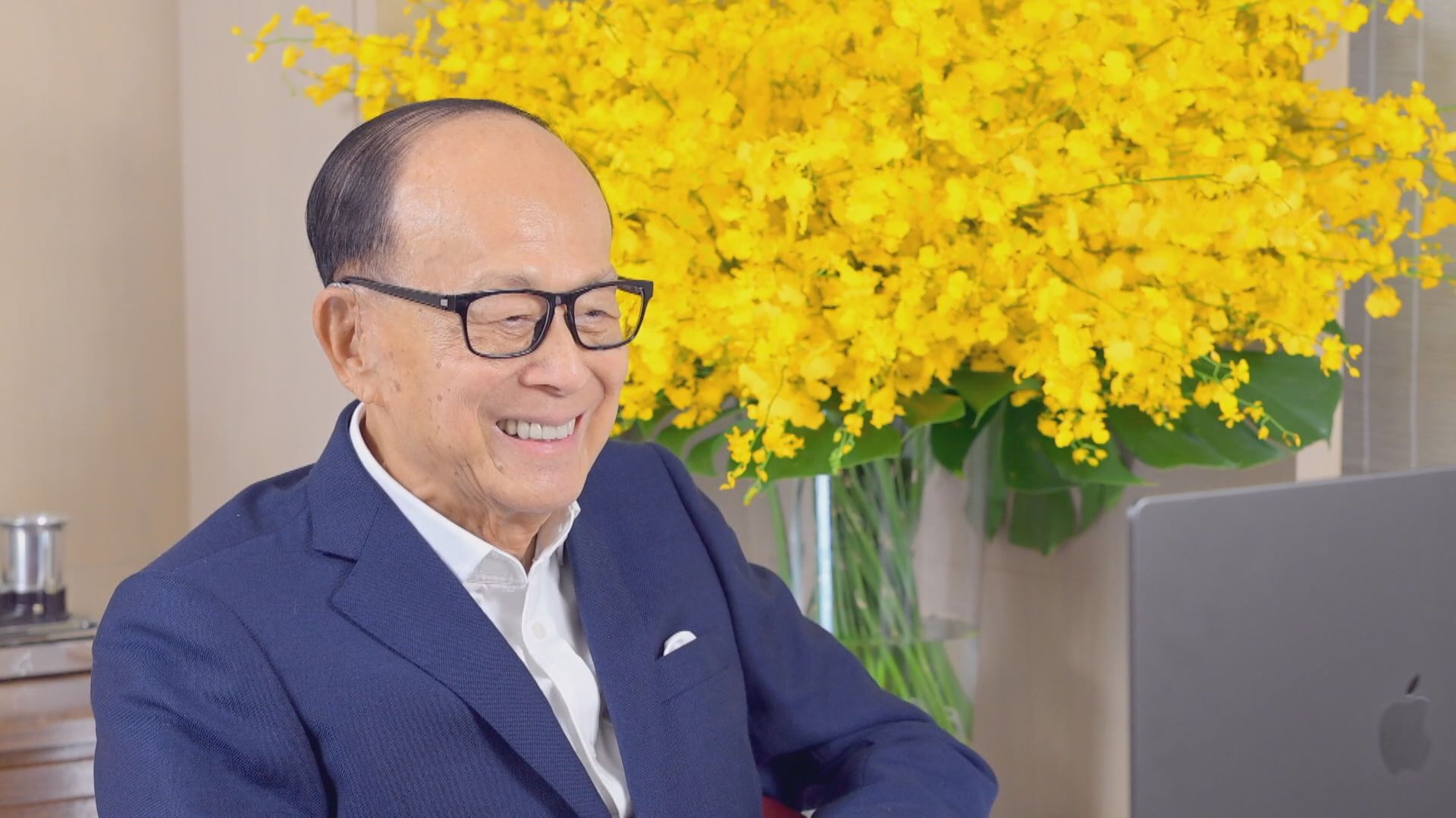 【福布斯香港富豪榜】李嘉誠2900億身家蟬聯首富 蔡崇信財富升最多