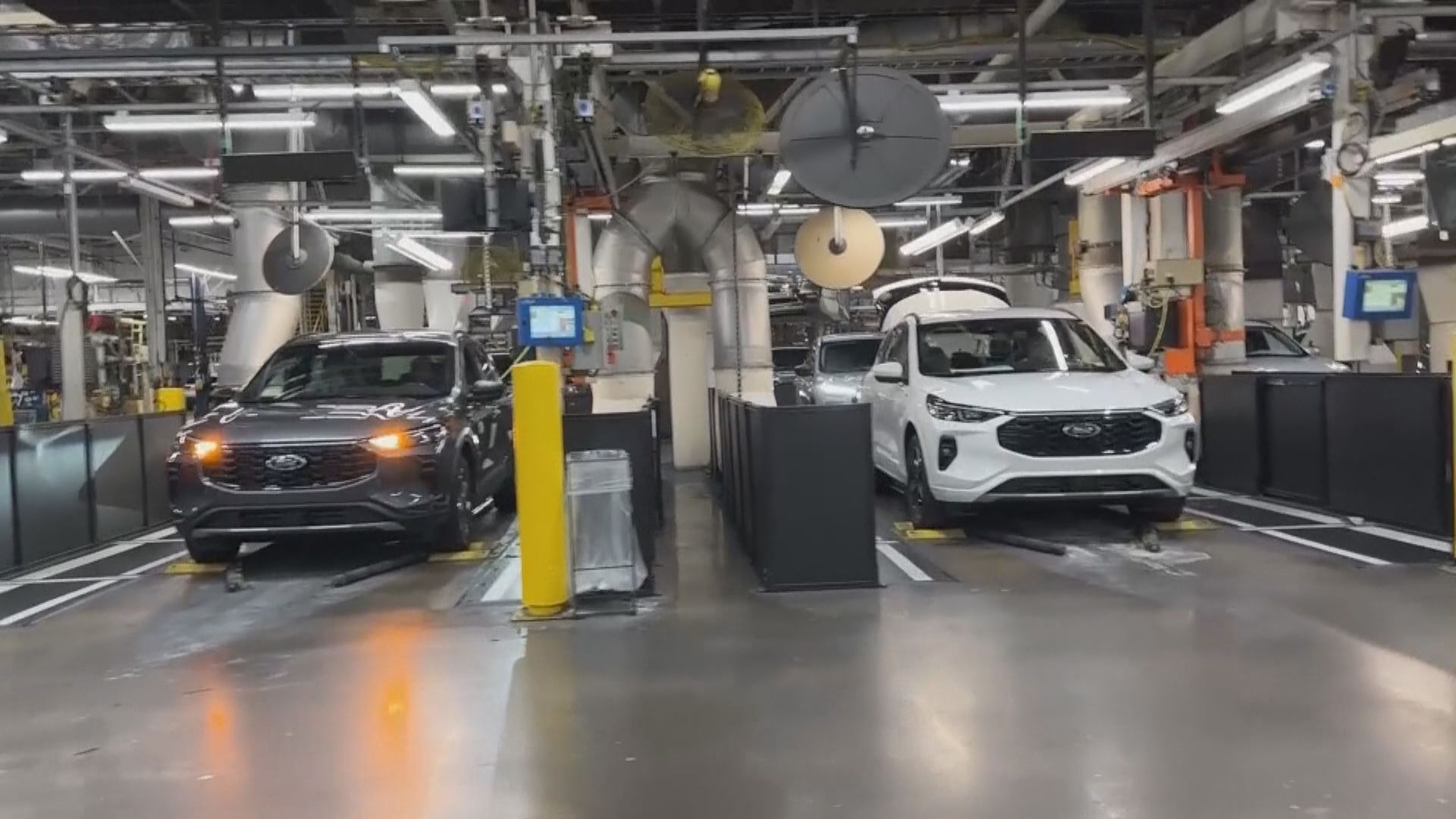 【轉戰混能車等】福特重組電動車業務 撥備195億美元