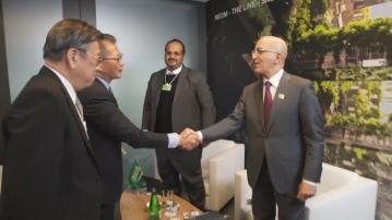 【達沃斯晤沙特財長】陳茂波倡利用香港平台拓內地市場