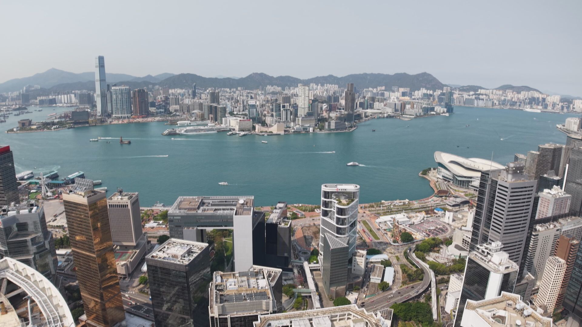 【本港經濟】次季GDP終值今午出爐 全年預測成焦點