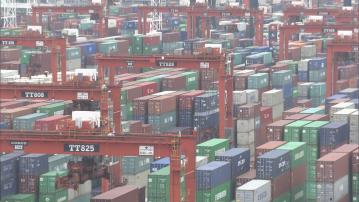 【出口強韌】政府:環球貿易政策不明朗須保持警覺