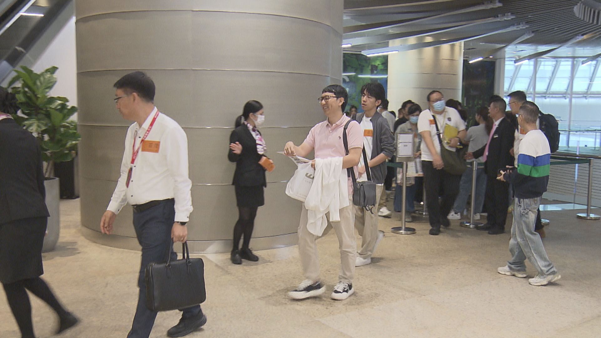 【本港樓市】若美加息推高按息 港樓有下行風險
