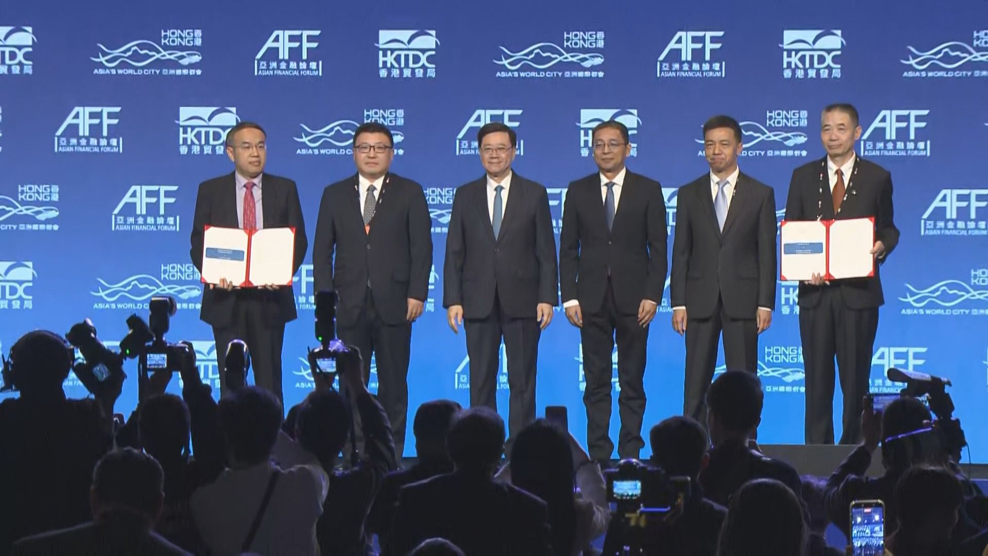 【亞洲金融論壇】許正宇:擬推黃金期貨、貴金屬納基金及家辦稅務優惠