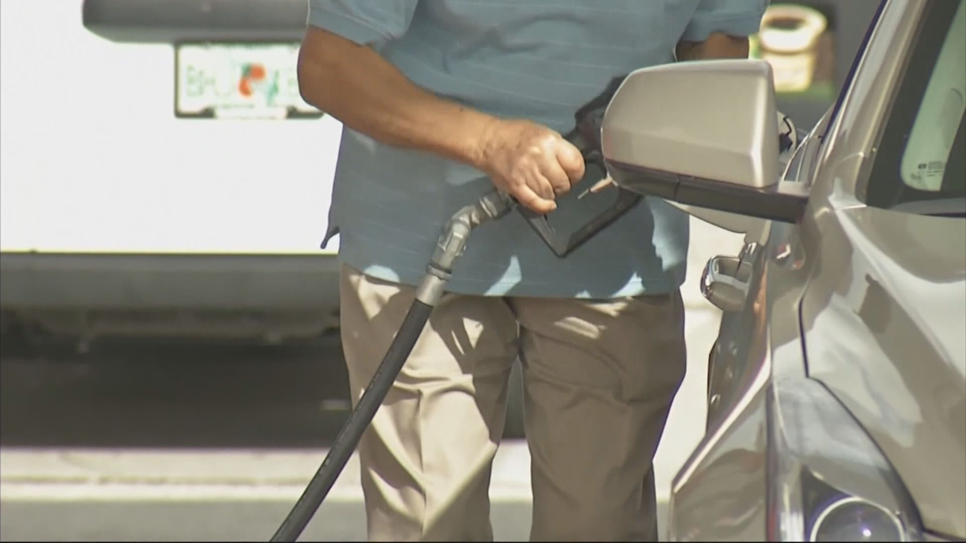 【美以伊戰事】WSJ:美擬要求中國少買俄伊石油 改購美油氣