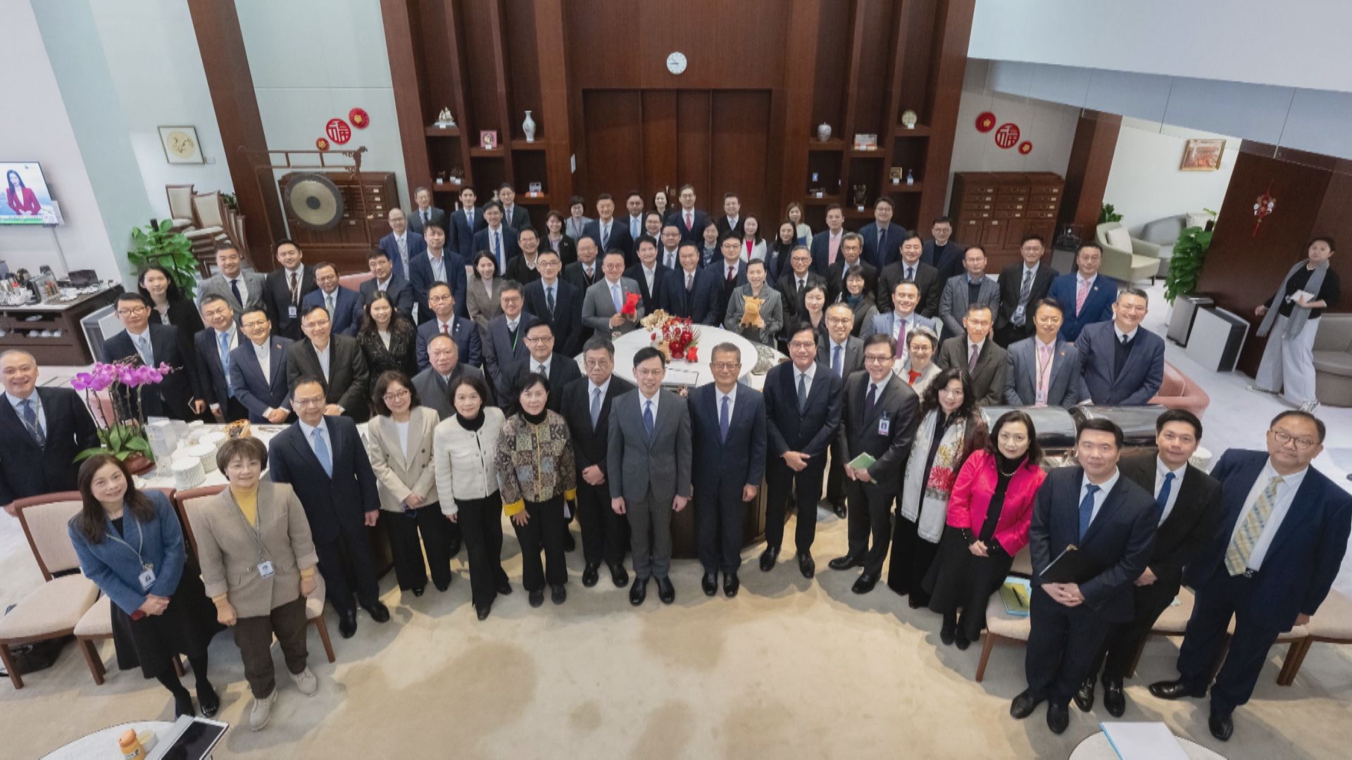 【前廳交流】陳茂波:預算案列出對接「十五五」規劃前期部署