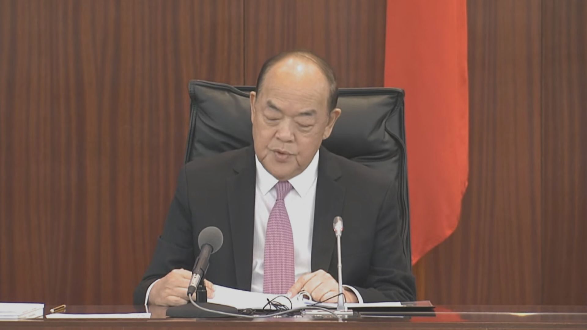 【澳門施政報告】賀一誠:著力發展非博彩元素 繼續派錢