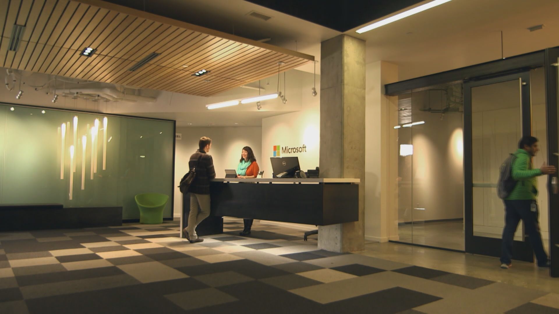 【大裁員後】Microsoft再炒逾300人