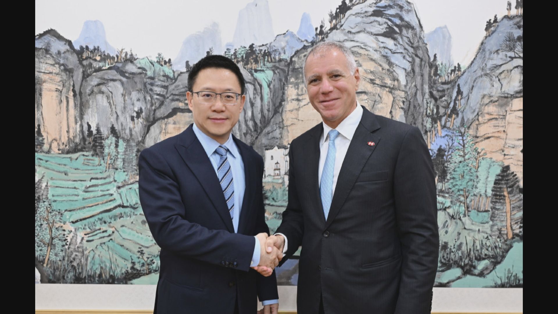【傾經濟合作等】財政部副部長廖岷京晤滙控CEO
