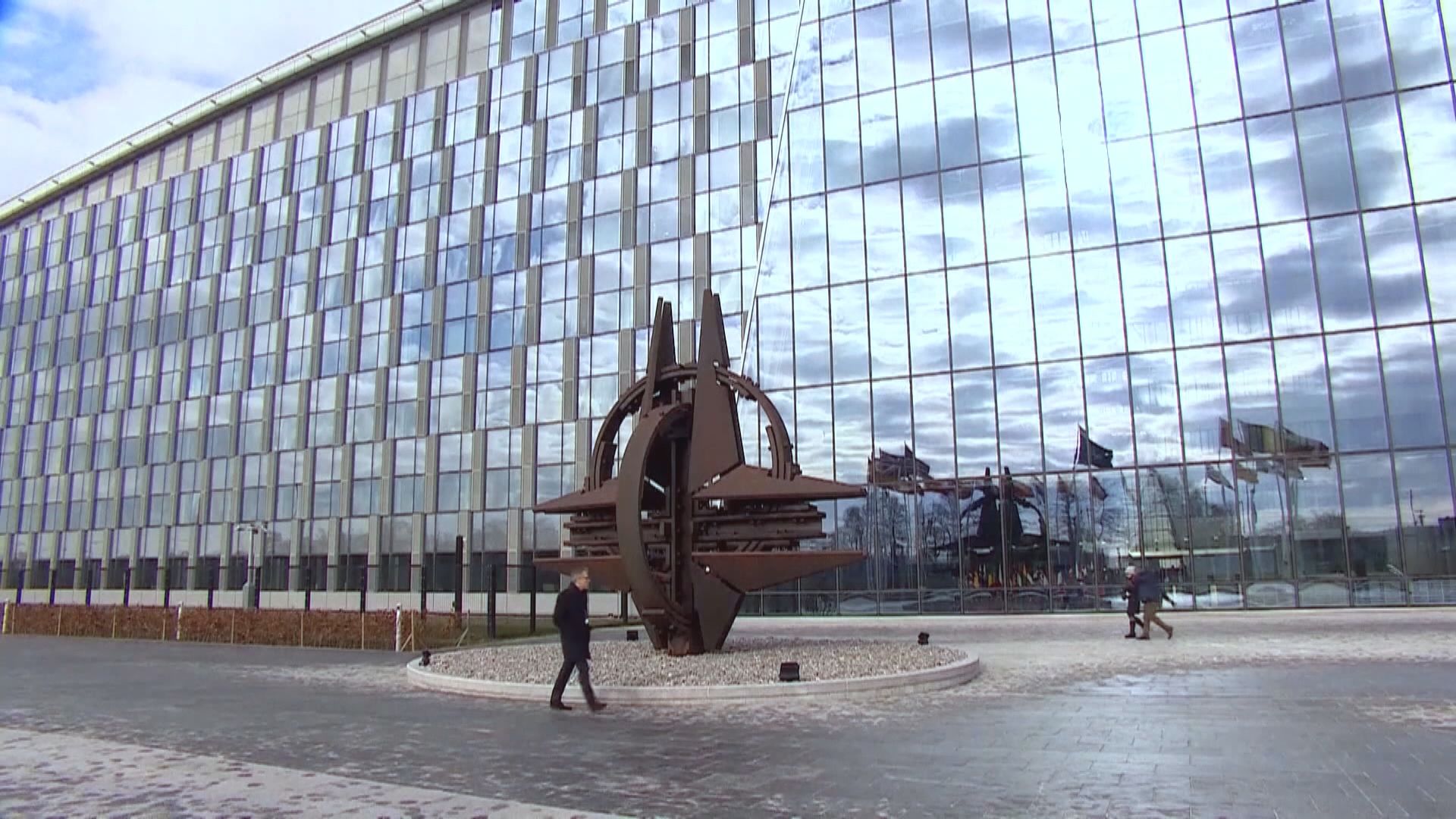 芬蘭執政社會民主黨通過支持芬蘭申請加入北約