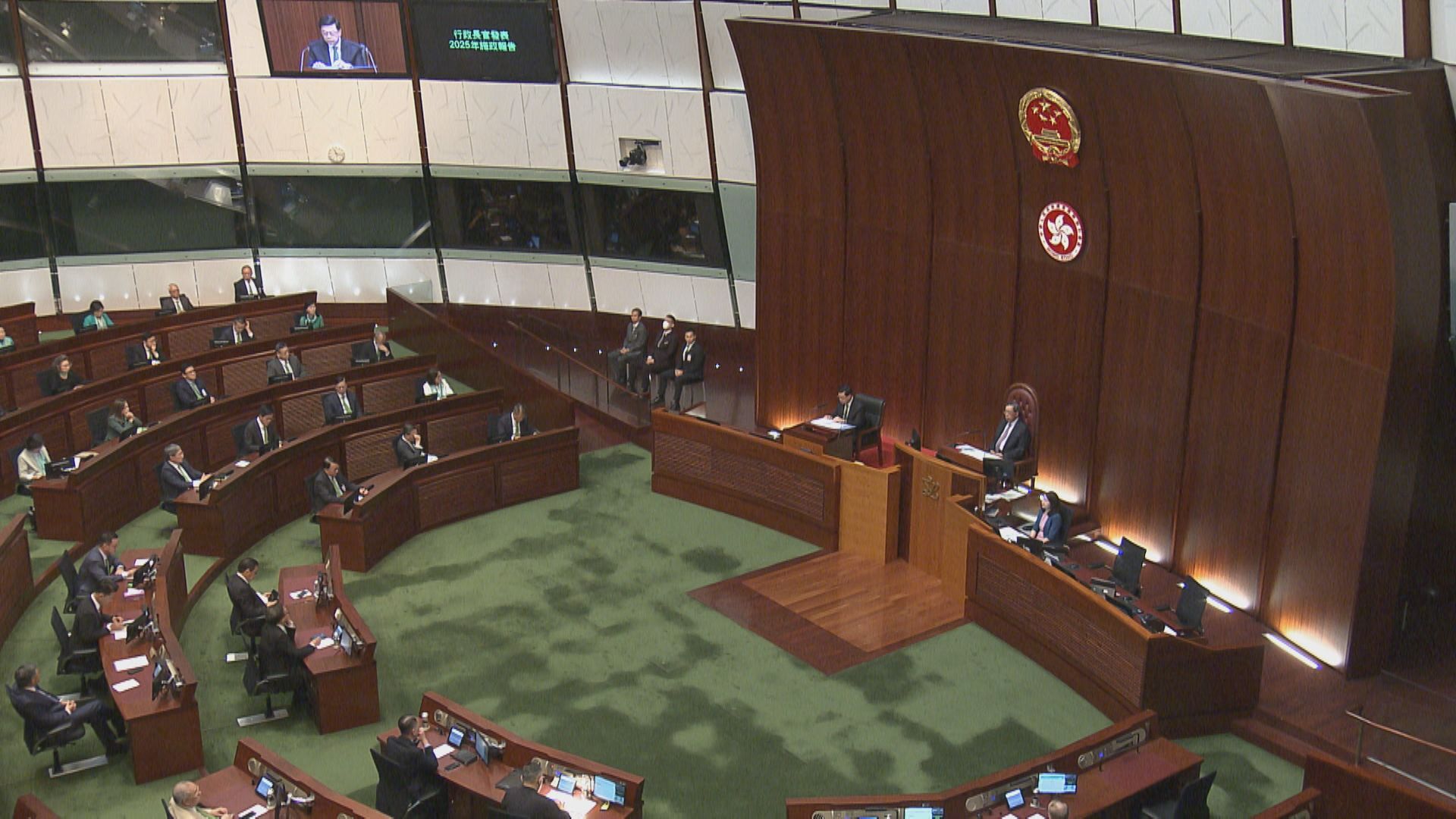 【施政報告2025】成立「專班」招攬內地企業助「出海」