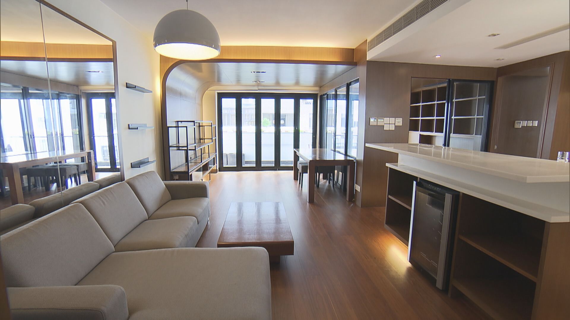 【撐樓市】新世界籲政府分段「減辣」