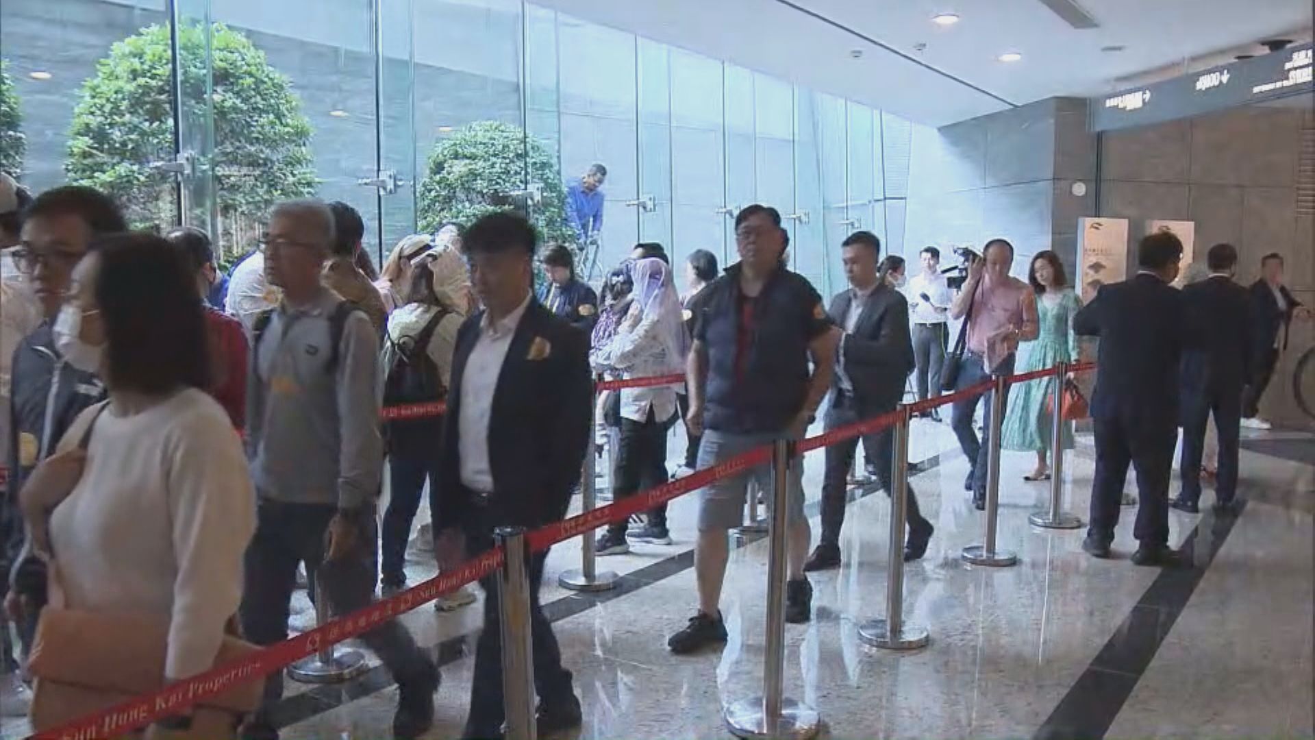 【周末樓市】新盤開售反應熱烈 二手市場交投淡靜