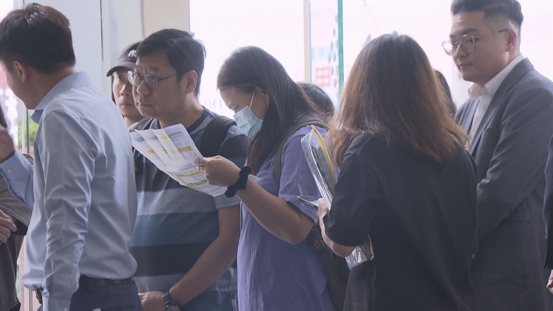 【周末樓市】觀望美議息及施政報告 新盤旺二手失色