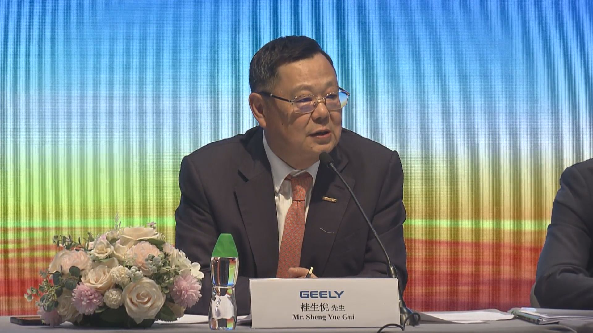 【新能源車】吉利望今年自動駕駛趕上Tesla 提高海外銷量目標逾5成