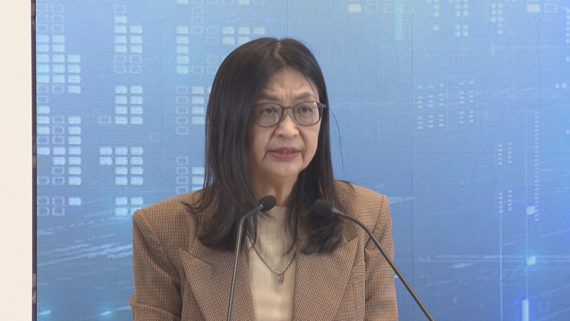 【任期年底屆滿】彭博:證監CEO梁鳳儀將續任3年